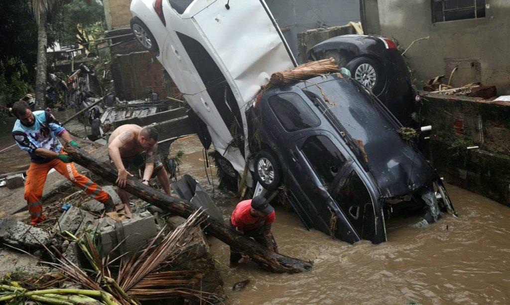 Chuvas provocam destruição e deixam 5 mil desabrigados e desalojados no Rio 1 Reuters/Direitos reservados