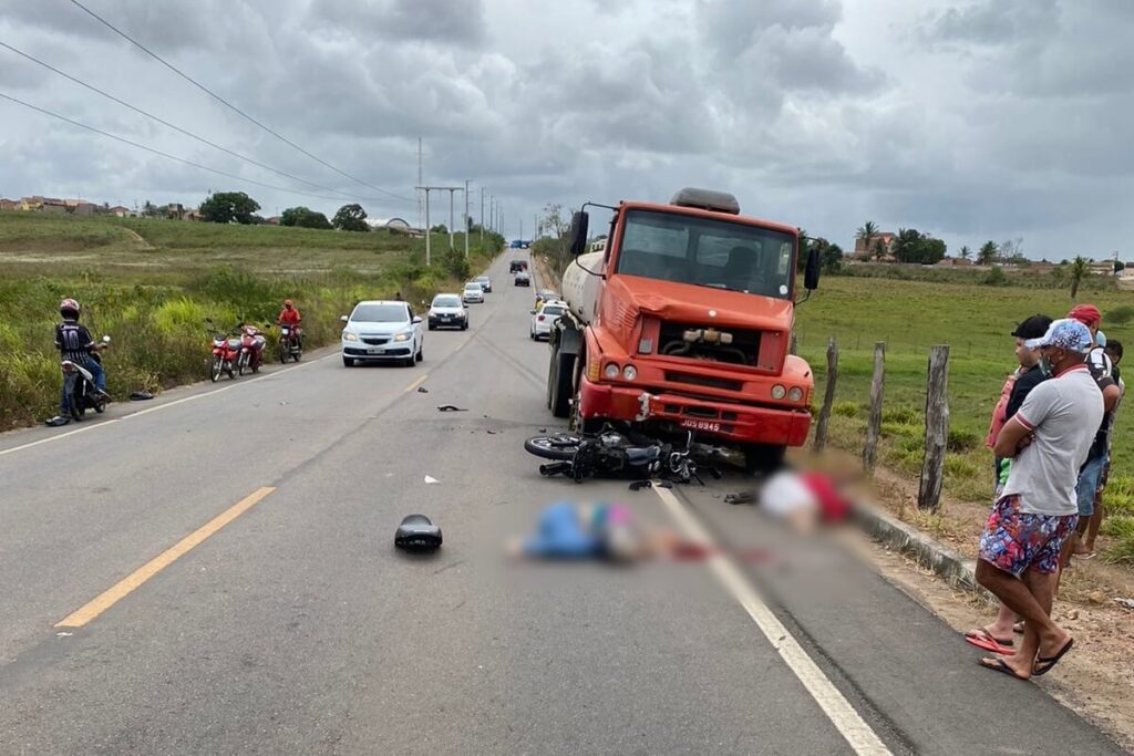 Cortesia ao internautas