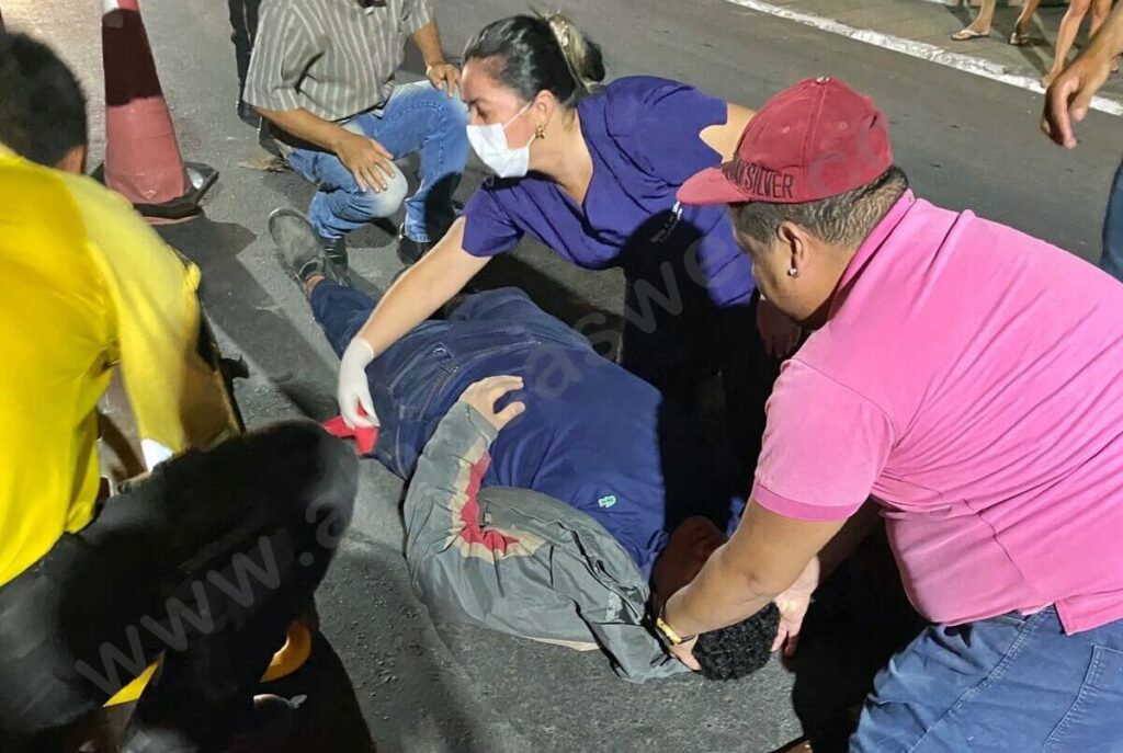 Motociclista é socorrido após acidente no Centro de São Miguel dos Campos 1 Cortesia ao AlagoasWeb