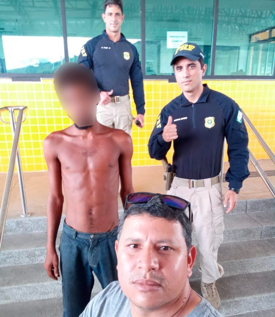 PRF devolve a família rapaz desaparecido que caminhava desorientado na BR 104 1 PRF/AL