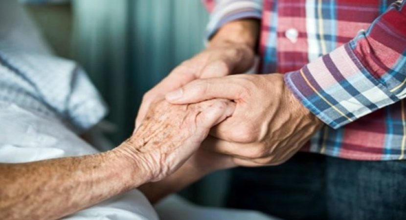 Idosa dada como morta 'ressuscita' em necrotério