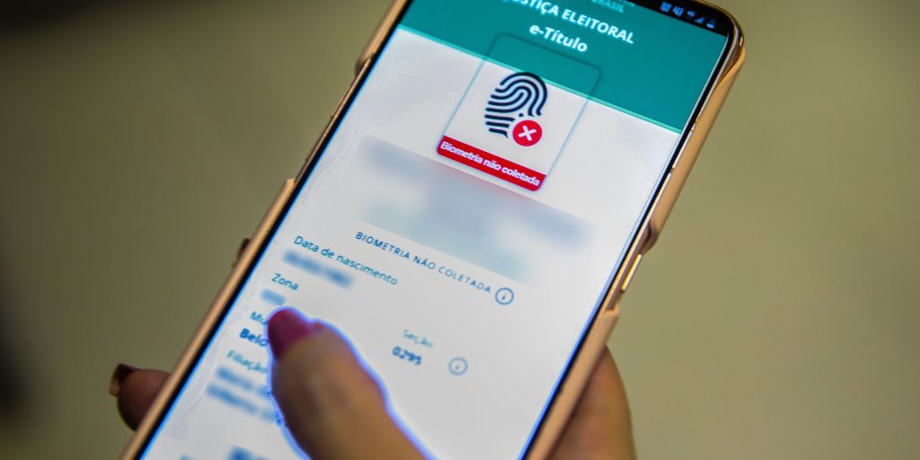 Jovens que completaram 15 anos já podem tirar o título de eleitor 1 EBC