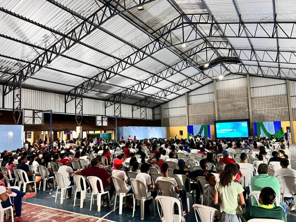 Prefeito George Clemente lança programa Bolsa Auxílio EJA