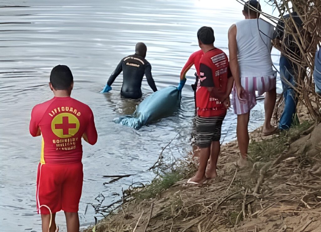 Jovem de 18 anos morre afogado enquanto nadava com amigos em açude no interior de Alagoas