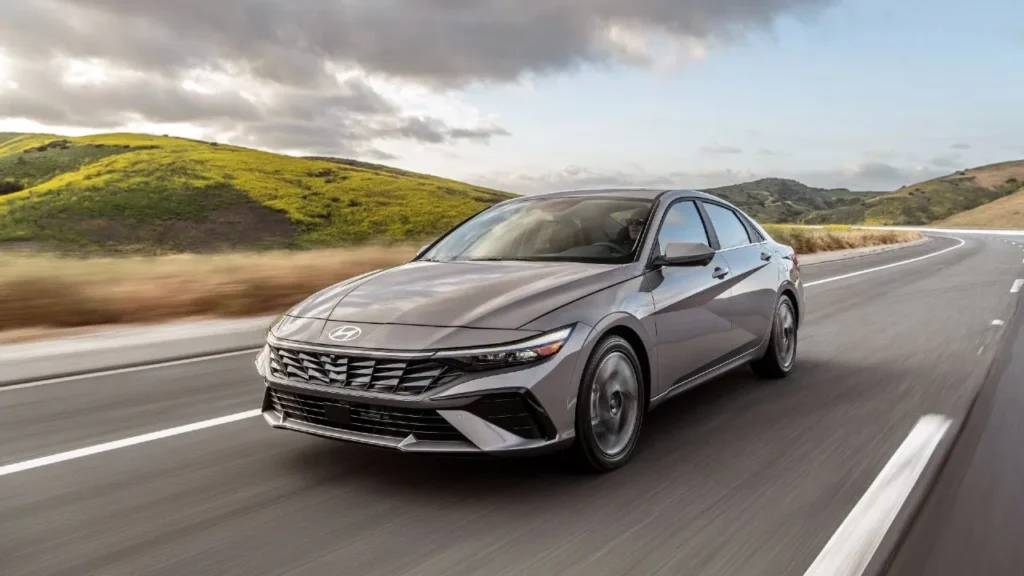 Hyundai Elantra - Foto: Divulgação