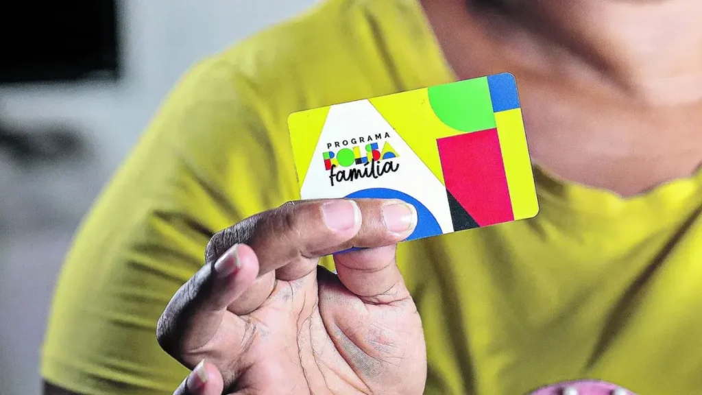 Caixa começa a pagar Bolsa Família de agosto