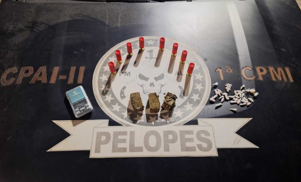 Policia apreende crack maconha e municoes calibre 12 em Sao Miguel dos Campos 2 1