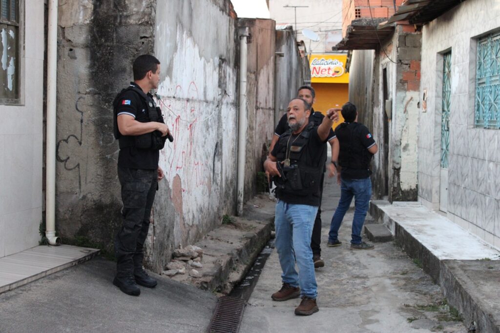 Polícia Civil deflagra operação para prender envolvidos em diversos crimes