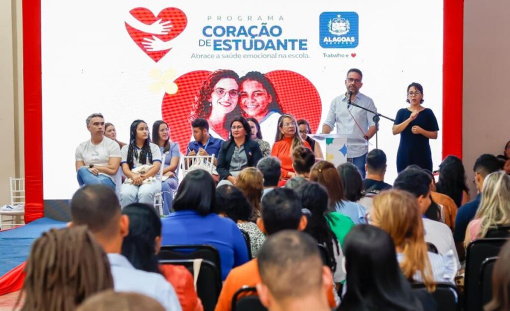 Governo lança programa Coração de Estudante de atenção à saúde mental de alunos da rede estadual