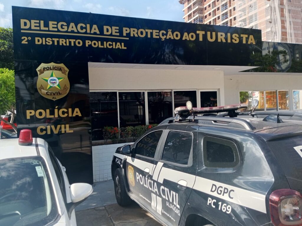 Falsa médica: Conselho Federal e universidade dizem que não existem registros