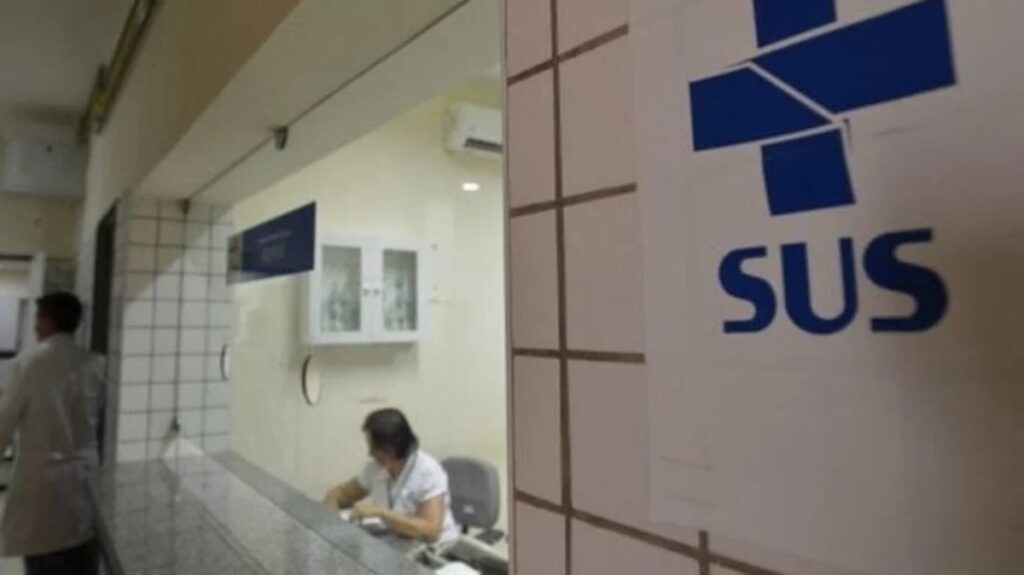 Funcionária de posto de saúde é presa por estuprar adolescente