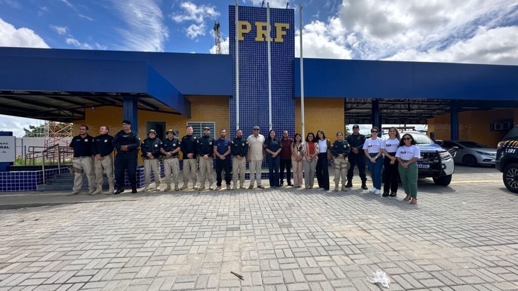 Semana Municipal de Trânsito foi realizada em São Miguel dos Campos e Carreta da PRF atendeu mais de 500 pessoas