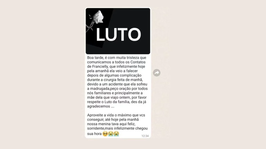Mulher se finge de morta após pagar pizzas com Pix falso por dois anos