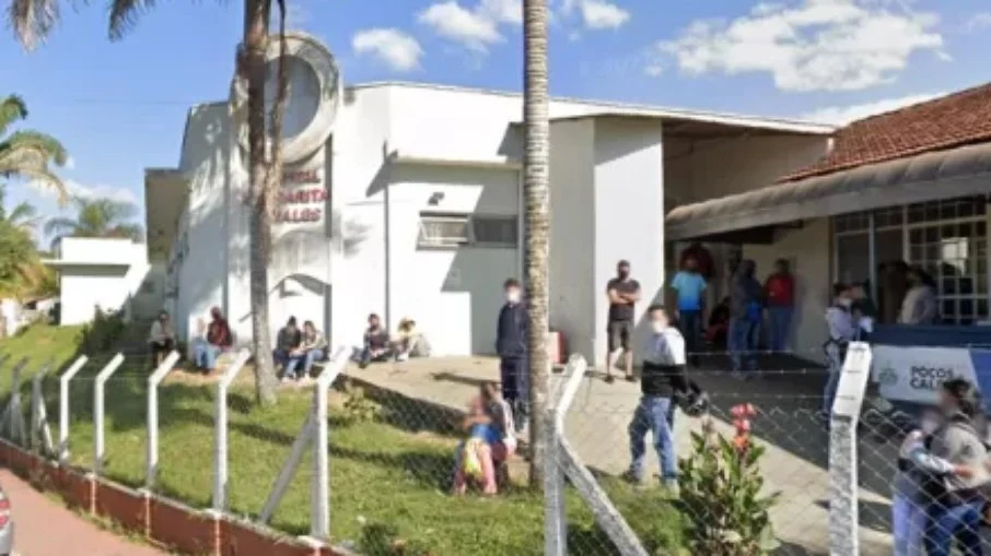 Paciente flagra médico e enfermeira fazendo sexo em hospital