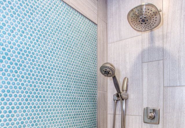 Dicas-para-Escolher-o-Chuveiro-Ideal-para-o-Inverno-00-04-07-24 (6)