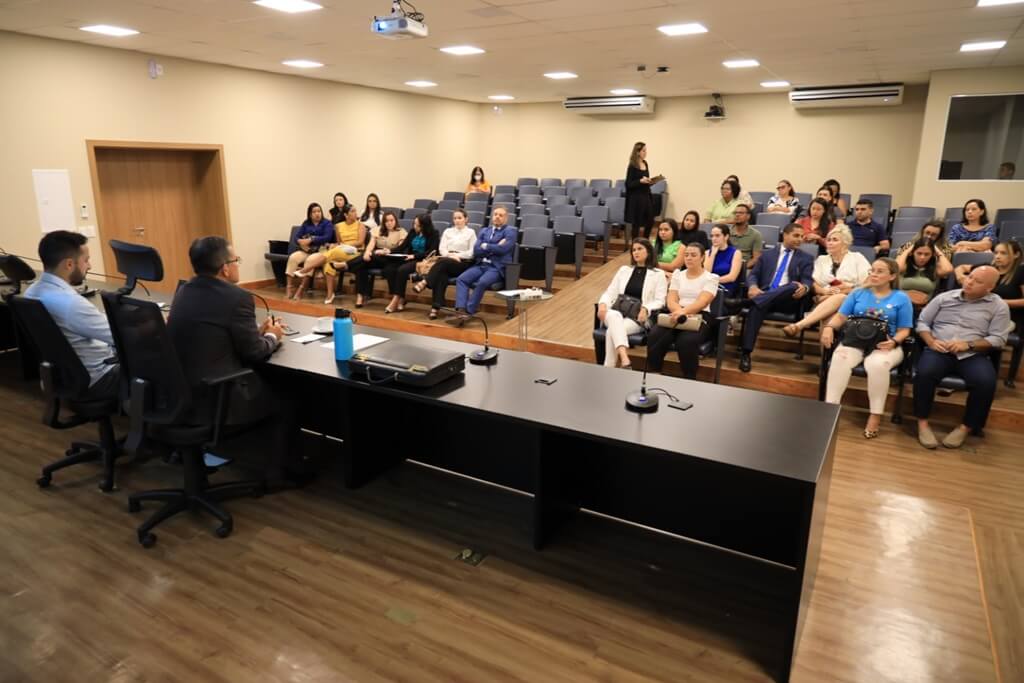 MP promove audiência entre pais de crianças com TEA e Unimed na tentativa de garantir assistência adequada