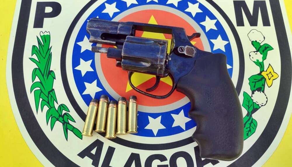 1ª Cia apreende arma de fogo em Campo Alegre