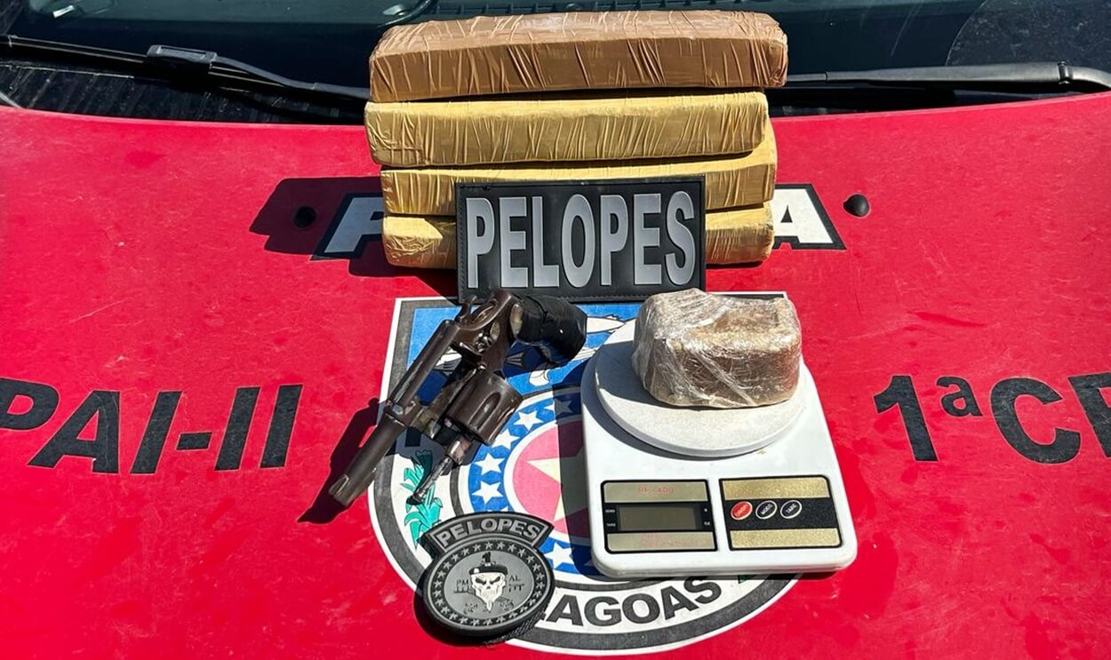 Pelopes da 1ª Cia apreende quase 4 kg de drogas e arma de fogo em São Miguel dos Campos