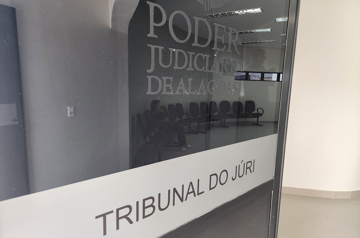 Influenciadora digital é condenada a mais de 2 anos de prisão por injúria homofóbica