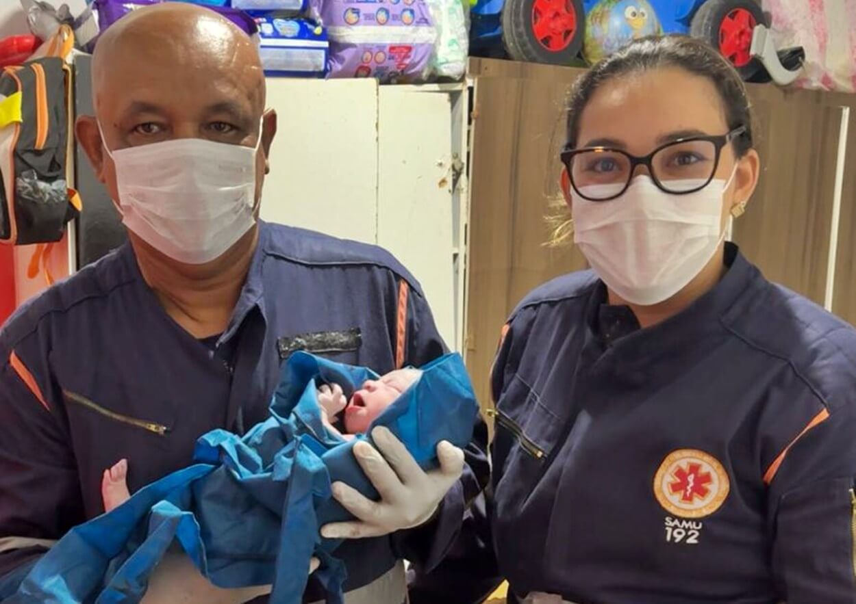 Samu realiza atendimento de emergência e ajuda no nascimento de bebê em São Miguel dos Campos