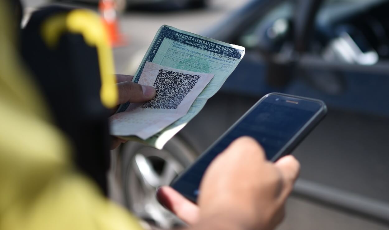 CNH sem autoescola pode ficar mais barata, mas não mais fácil