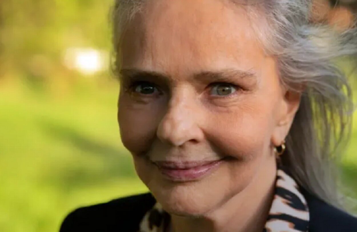Morre a cantora Angela Ro Ro aos 75 anos