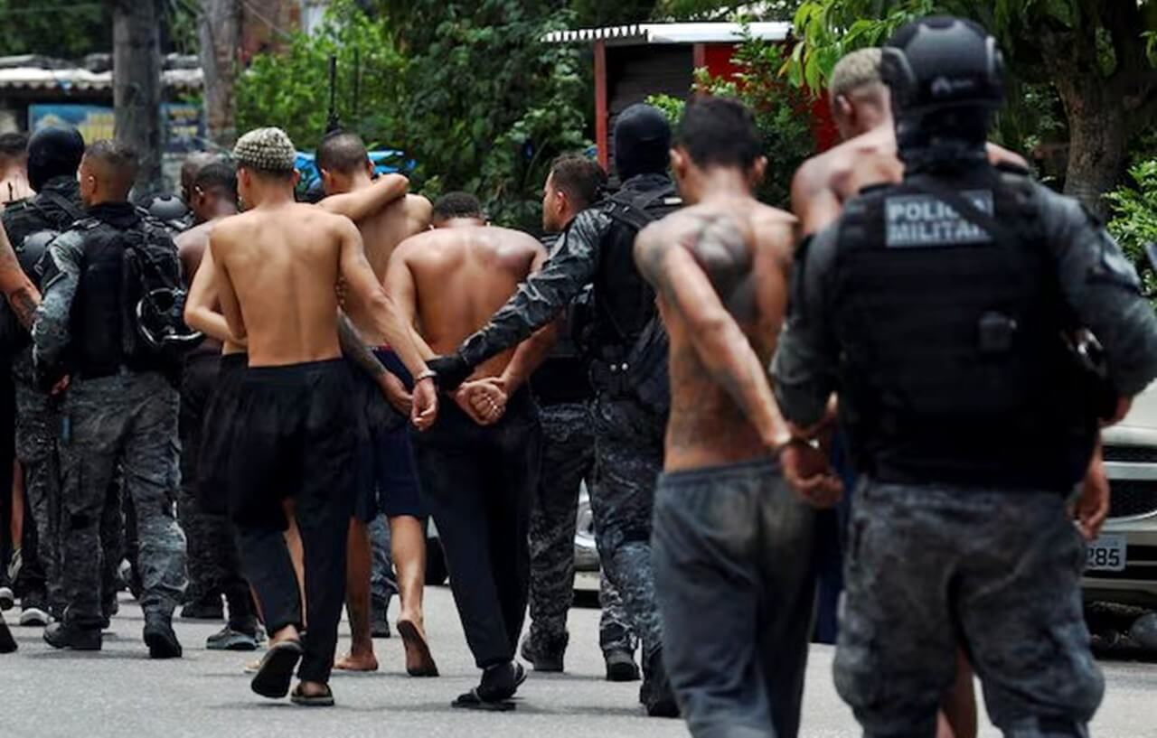 Megaoperação contra o Comando Vermelho deixa 64 mortos