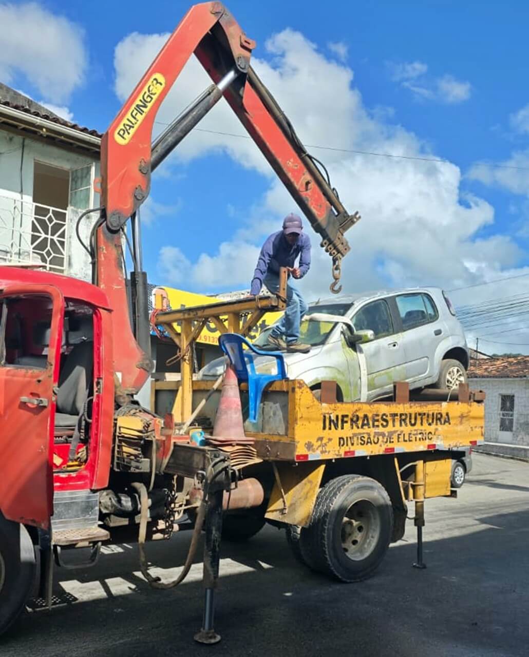 SMTT retoma operacao e remove veiculos abandonados em vias publicas em Sao Miguel dos Campos 1