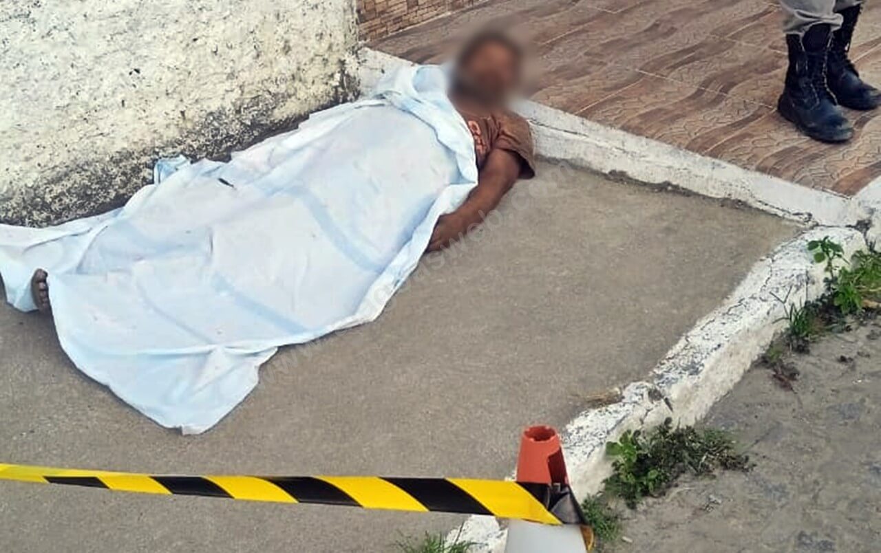 Morador de rua é encontrado morto no Centro de Boca da Mata