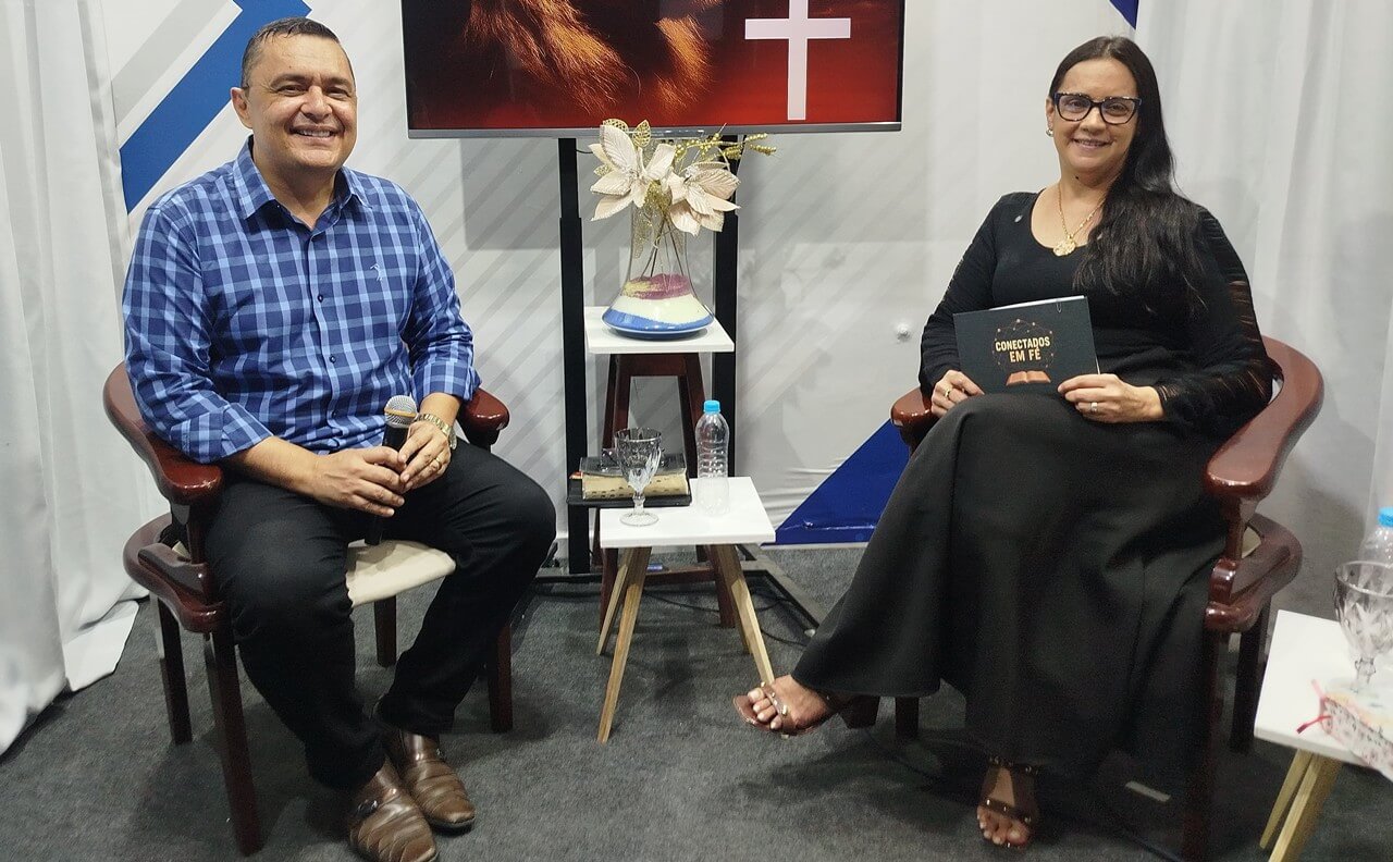 Programa Conectados em Fé entrevista pastor Renisvan Almeida da Igreja Batista Vida
