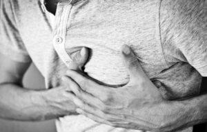 Dor no peito: sempre merece atenção