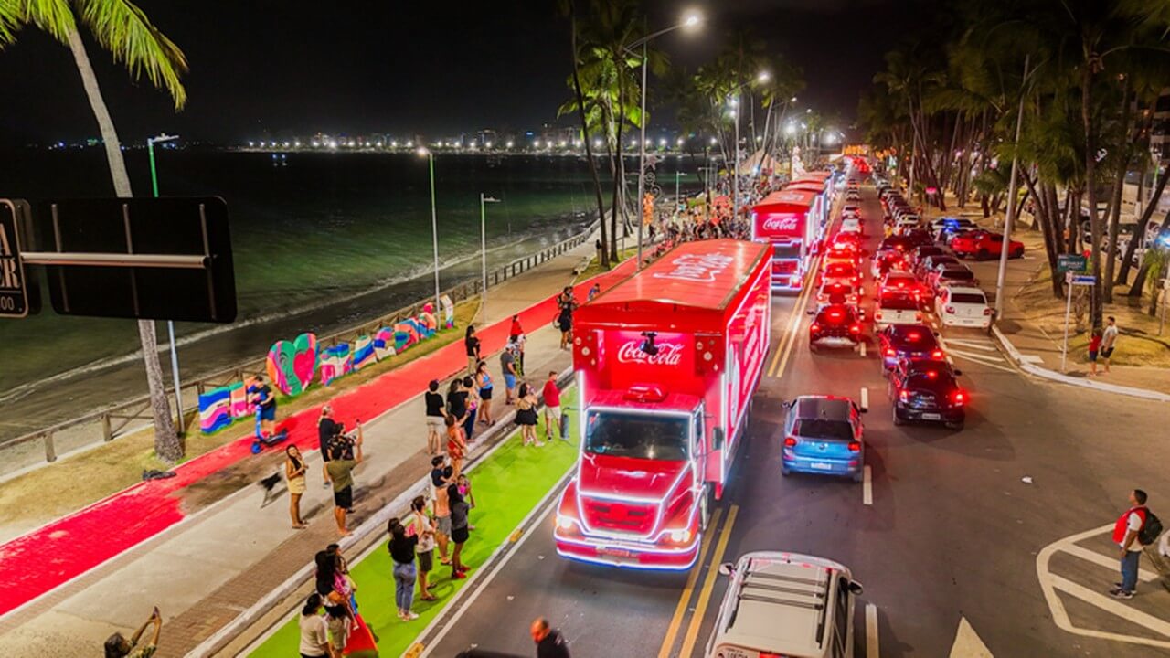 A magia do Natal chega à Maceió com a Caravana da Solar Coca-Cola