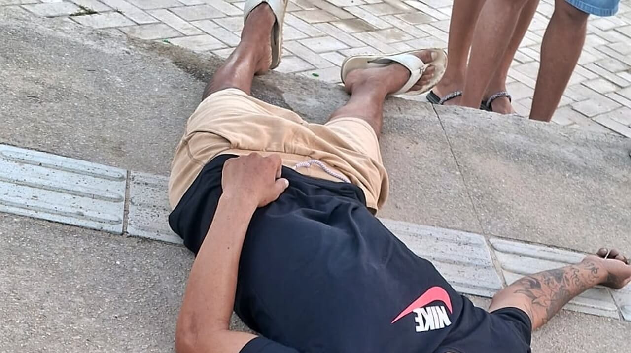 Jovem é morto a tiros em frente a bar na parte alta de São Miguel dos Campos