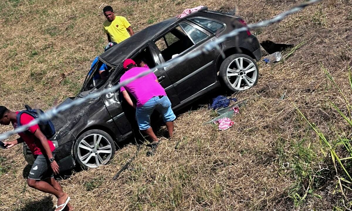 Acidente na AL-215 deixa duas mulheres feridas em Boca da Mata