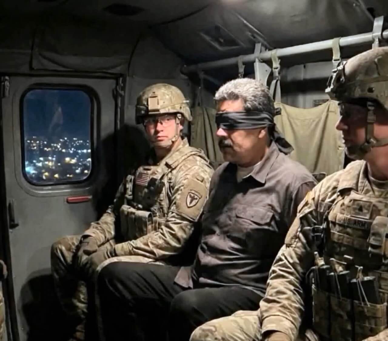 Forças dos EUA divulgam imagens de Nicolás Maduro após detenção em operação militar