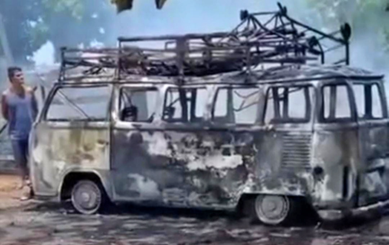 Incêndio destrói veículo de família venezuelana na BR-101 em Teotônio Vilela