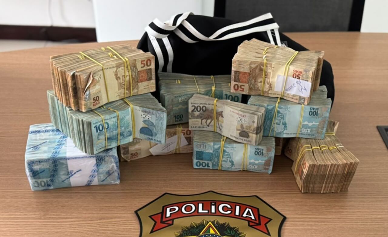 Polícia Federal prende médico de 25 anos com R$ 500 mil em espécie em Alagoas