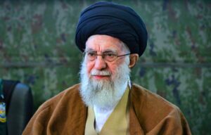 Ali Khamenei foi morto em ataques dos EUA e Israel, diz agência