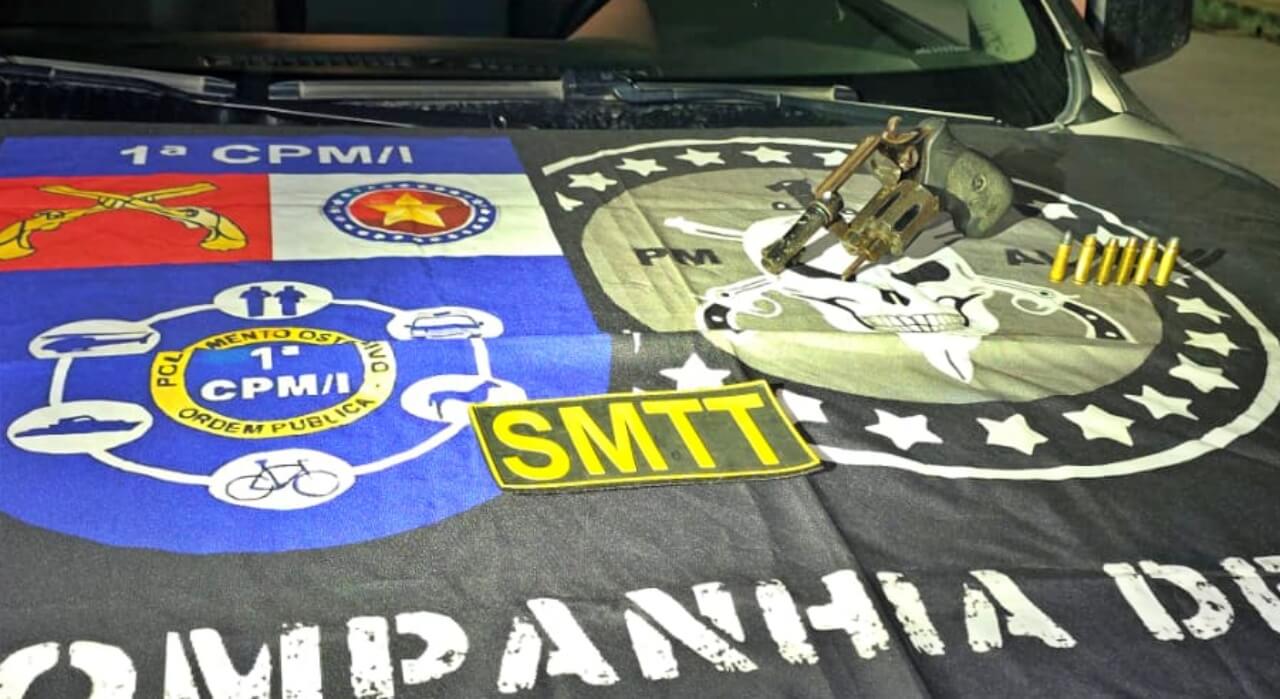 Arma de fogo é apreendida durante ação conjunta da SMTT e Pelopes em São Miguel dos Campos