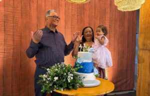 Empresário Manoel Messias (Marechal) celebra 70 anos em festa surpresa com familiares e amigos