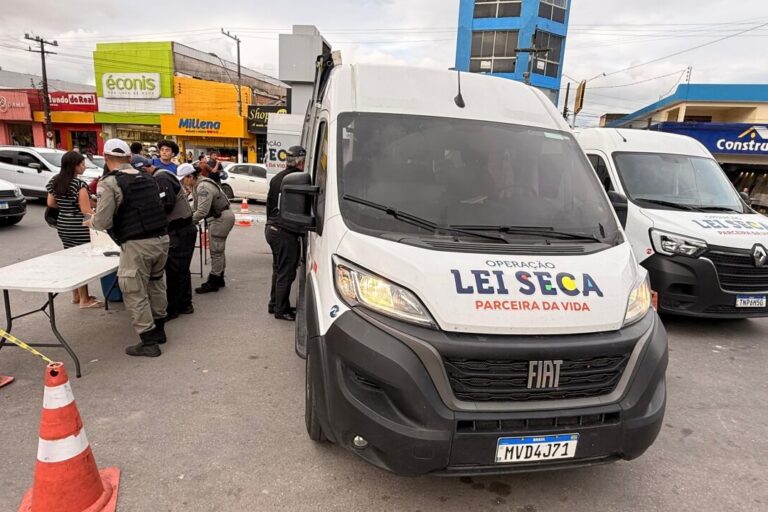 Assista: Operação Lei Seca aborda mais de 430 veículos e flagra condutores inabilitados em São Miguel dos Campos