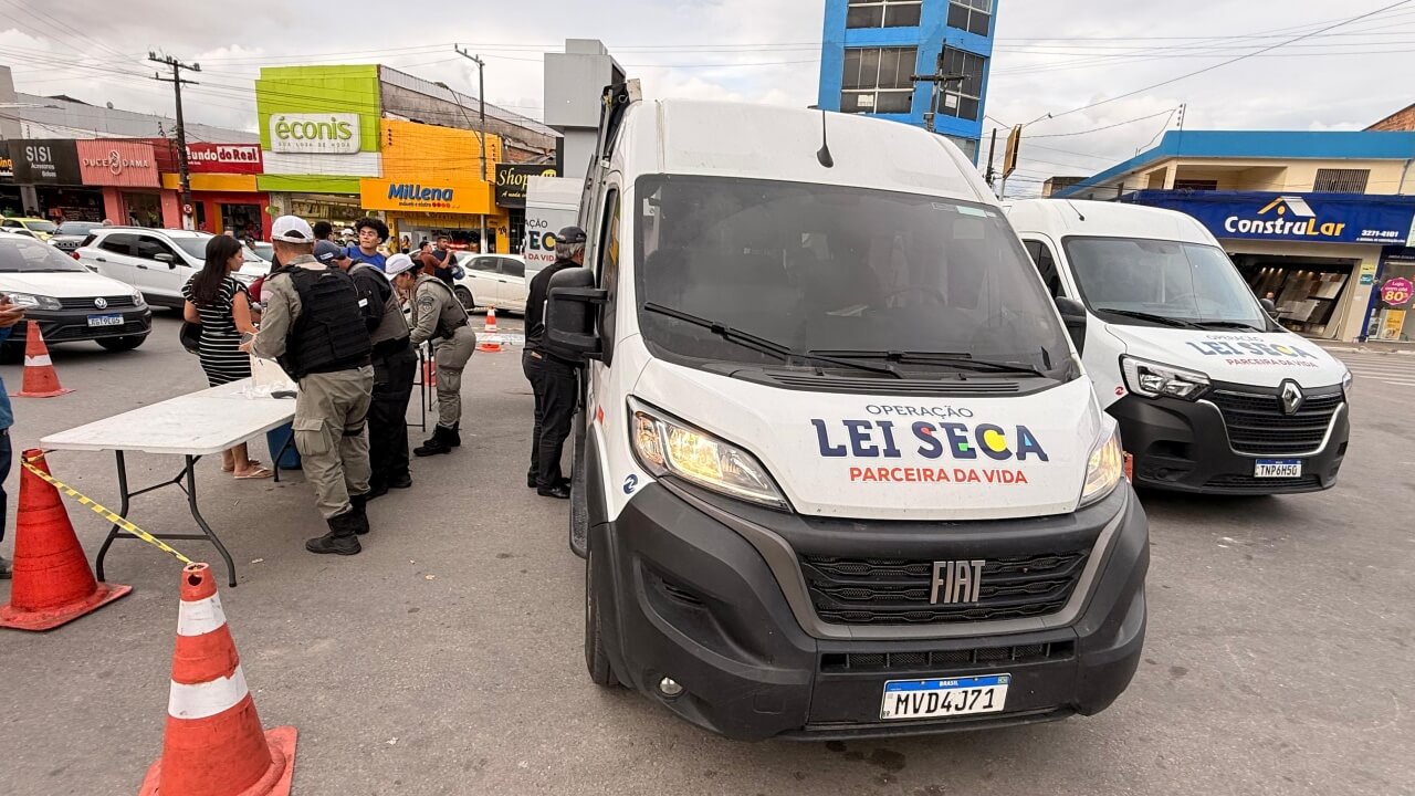 Operação Lei Seca aborda mais de 430 veículos e flagra condutores inabilitados em São Miguel dos Campos